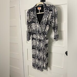 Laundry by Design Wrap Dress  3/4 Sleeves, Midi, White, Black, Grey Size 8